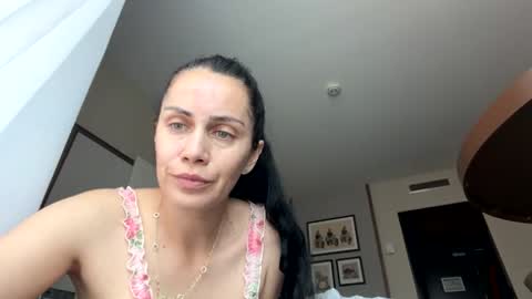 Snapshot of anna___25 chatting on May 25, 2026, 7:36 am Anna online show from May 25, 2026, 7:36 am