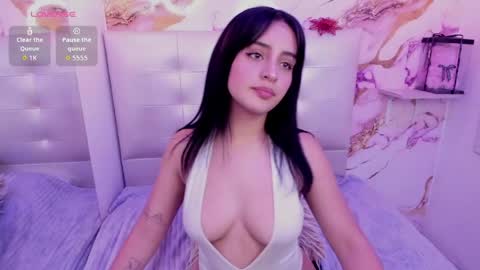 Snapshot of anna_blade_ chatting on May 27, 2026, 3:53 pm ANNA online show from May 27, 2026, 3:53 pm