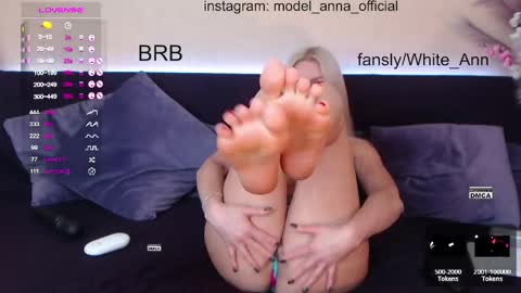 anna_bonbon online show from May 28, 2026, 11:51 am