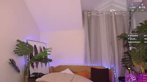 Anna online show from December 11, 2024, 11:30 am