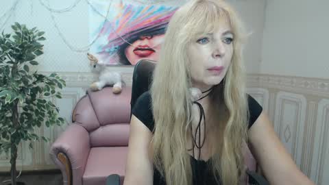 Snapshot of anna_ditrih chatting on January 31, 2025, 12:40 pm Anna Ditrih online show from January 31, 2025, 12:40 pm