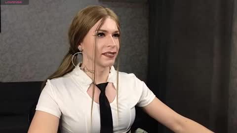 Anna online show from May 14, 2026, 10:16 pm