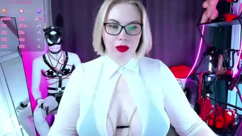 Snapshot of anna_maxwell chatting on July 25, 2026, 2:42 am Anna online show from July 25, 2026, 2:42 am