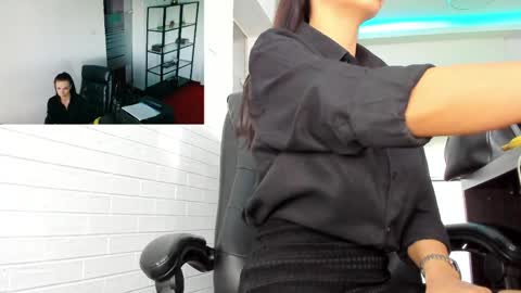 anna_nobel online show from April 27, 2026, 4:54 am