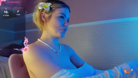 Snapshot of anna_robinson chatting on February 11, 2025, 7:12 am Anna online show from February 11, 2025, 7:12 am