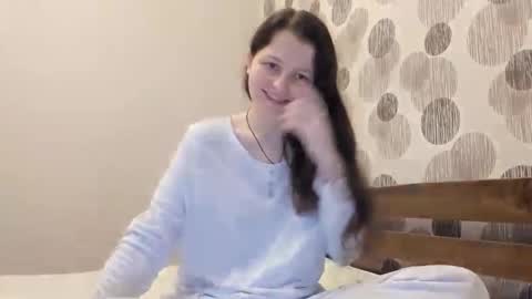 Snapshot of annaahcharm chatting on May 11, 2026, 10:21 am annaahcharm online show from May 11, 2026, 10:21 am