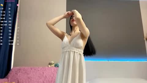 Snapshot of annabellegallego chatting on November 13, 2025, 10:25 am Aya online show from November 13, 2025, 10:25 am