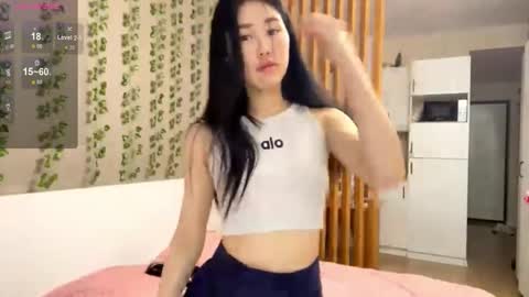 Snapshot of annabellegallego chatting on December 2, 2025, 8:19 am Aya online show from December 2, 2025, 8:19 am