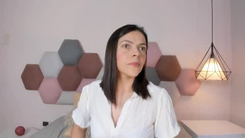 AnnaBrooks online show from April 10, 2026, 12:05 am