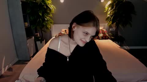 Anna online show from September 27, 2025, 5:23 am