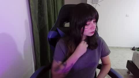 Anna online show from October 12, 2025, 2:32 am