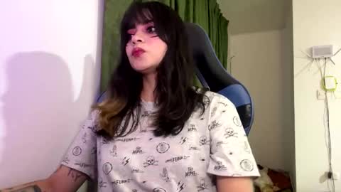 Anna online show from November 21, 2025, 6:12 am