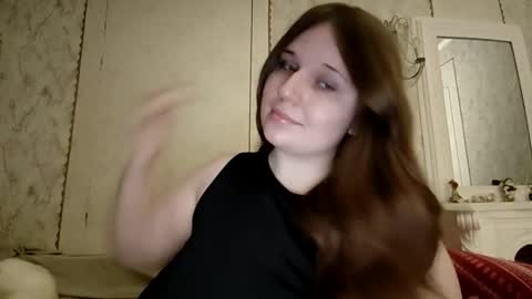 Anna online show from November 19, 2025, 8:53 pm