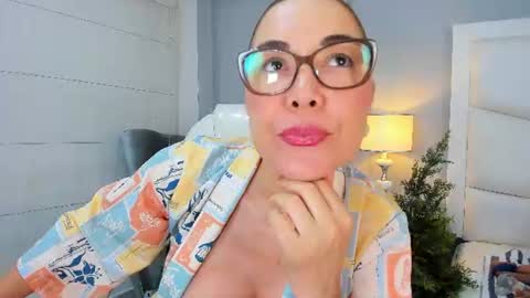 Snapshot of annajaimes chatting on July 14, 2026, 2:05 am Annalu online show from July 14, 2026, 2:05 am