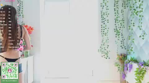 Holly Molly Im Polly online show from June 27, 2026, 1:39 pm