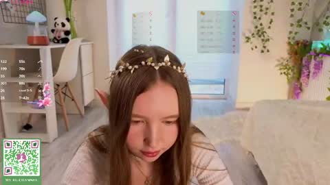 Holly Molly Im Polly online show from July 12, 2026, 10:50 am