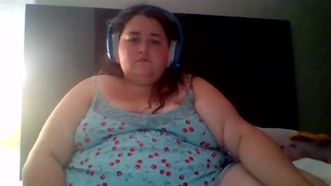 annaoftherealms online show from June 16, 2026, 3:53 am