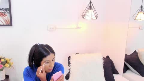 Anna Rosse online show from April 22, 2026, 12:07 pm