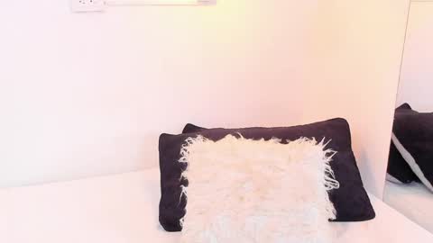 Anna Rosse online show from April 25, 2026, 12:08 pm