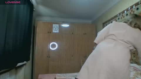 Snapshot of annaxlovers chatting on September 14, 2025, 10:47 am AnnaXLovers online show from September 14, 2025, 10:47 am