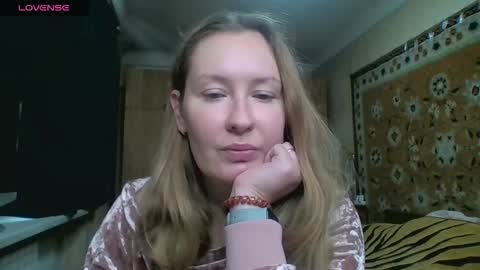 Snapshot of annaxlovers chatting on October 15, 2025, 9:42 am AnnaXLovers online show from October 15, 2025, 9:42 am