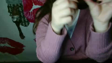 Bella online show from November 6, 2025, 6:09 pm