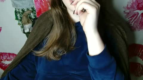 Bella online show from November 22, 2025, 8:13 am