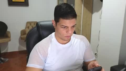 Anndy Hardy online show from November 17, 2025, 11:43 pm