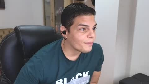 Anndy Hardy online show from November 19, 2025, 9:15 pm