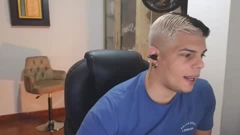 Anndy Hardy online show from November 27, 2025, 10:45 pm