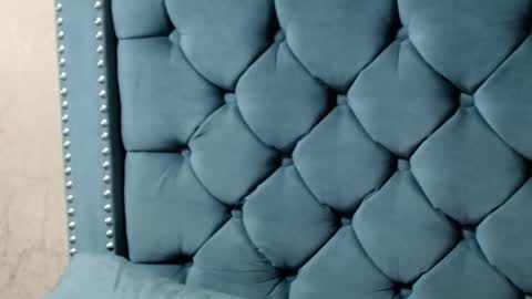 Snapshot of anne_julienne chatting on September 14, 2025, 12:21 am online show from September 14, 2025, 12:21 am