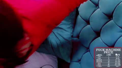 Snapshot of anne_julienne chatting on October 25, 2025, 11:54 pm online show from October 25, 2025, 11:54 pm