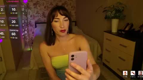 Snapshot of anne_karma chatting on July 18, 2026, 8:45 pm anne_karma online show from July 18, 2026, 8:45 pm