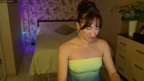 Snapshot of anne_karma chatting on July 28, 2026, 7:50 pm anne_karma online show from July 28, 2026, 7:50 pm