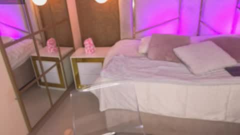 Ann  online show from March 15, 2026, 3:23 am