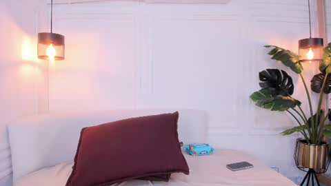 anne_millerr online show from July 28, 2026, 11:39 am