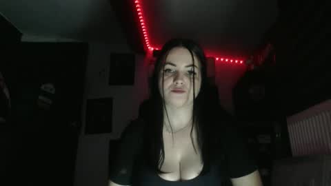 annebellee69 online show from October 8, 2025, 8:17 pm