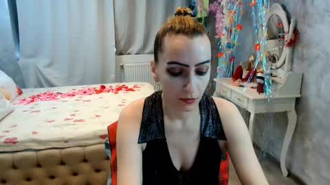 annedevrim online show from March 10, 2026, 6:51 am