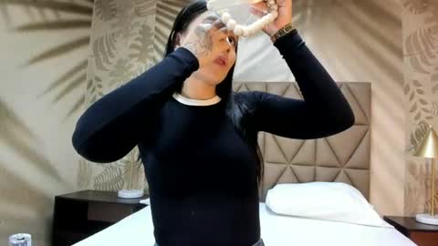 Snapshot of annedixie chatting on June 11, 2026, 3:04 am Anne online show from June 11, 2026, 3:04 am