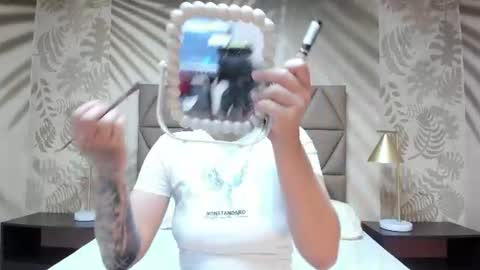 Snapshot of annedixie chatting on June 15, 2026, 3:09 am Anne online show from June 15, 2026, 3:09 am