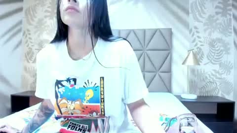 Snapshot of annedixie chatting on July 23, 2026, 3:04 am Anne online show from July 23, 2026, 3:04 am