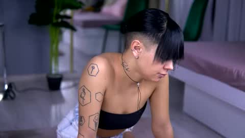 Anne online show from January 6, 2026, 5:33 am