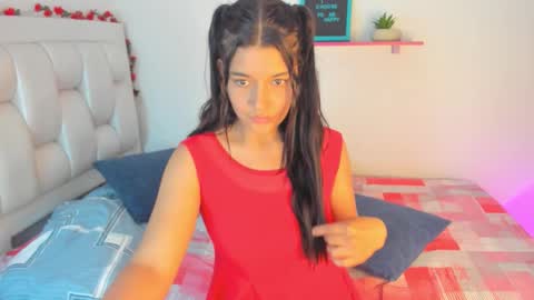 annelis_om online show from November 14, 2025, 11:13 pm