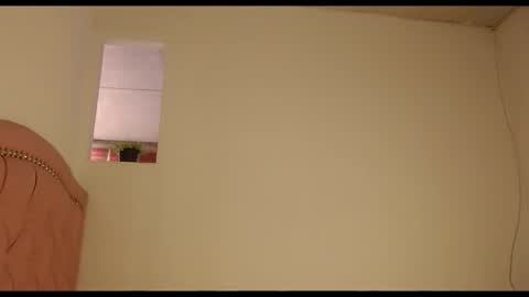 annelis_om online show from March 5, 2026, 4:36 pm