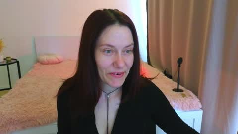 Snapshot of annemorie chatting on April 7, 2026, 7:09 am Annemorie online show from April 7, 2026, 7:09 am