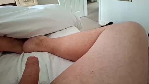 Annesfeet online show from February 4, 2025, 2:10 pm