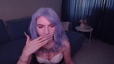 Snapshot of annetenet chatting on October 1, 2025, 9:15 am Annet online show from October 1, 2025, 9:15 am