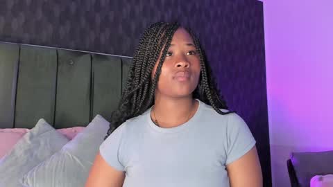 Snapshot of anneth__m chatting on December 14, 2024, 7:46 pm Anneth online show from December 14, 2024, 7:46 pm