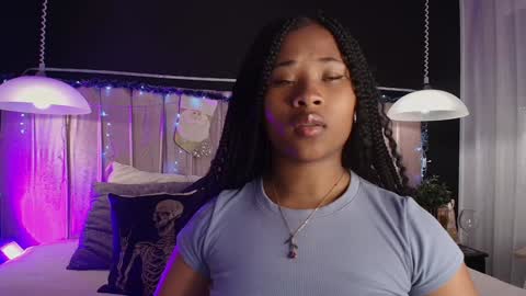 Snapshot of anneth__m chatting on December 15, 2024, 3:24 am Anneth online show from December 15, 2024, 3:24 am