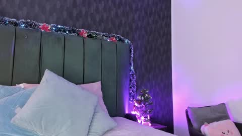 Snapshot of anneth__m chatting on December 31, 2024, 7:29 pm Anneth online show from December 31, 2024, 7:29 pm